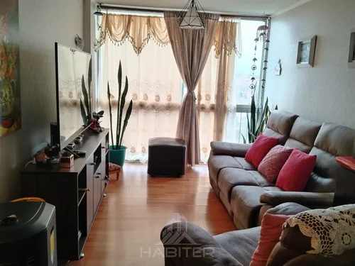 Departamento En Venta De 2 Dorm. En Curicó