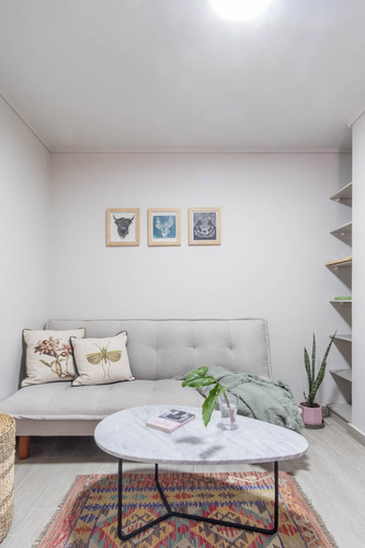Disfruta De Vivir En Un Tríplex Con Terraza Y Quincho
