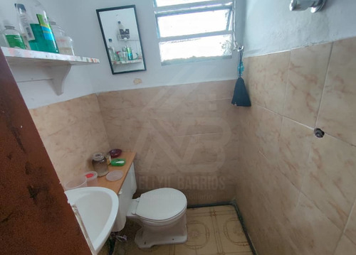 Se Vende Casa En El Rosal, De Estratégica Ubicación Habitable 5/5/5 Interesante Potencial Comercial Y Residencial Con Posibilidades De Ampliar