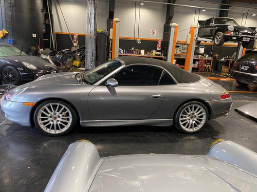 Porsche 911 Carrera 4