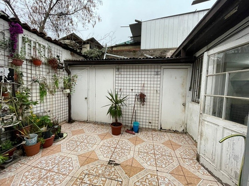 Arriendo Local Comercial En Barrio Italia