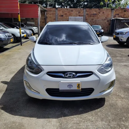 Hyundai Accent 1.4l 4 p