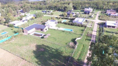 Imagen 2 de 17 de Oportunidad! Casa Quinta Sobre Lote 1000m2. Barrio Los Alamos Excelente Entorno Y Ubicacion