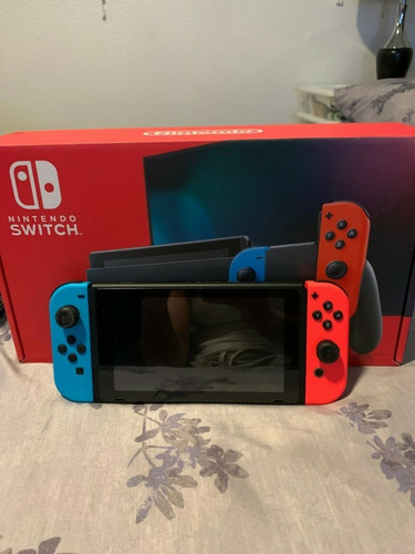 Nintendo Switch 2020 Último Modelo Con Tarjeta Micro Sd De 4 (Usado)