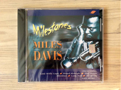 Cd Miles Davis - Milestones (ed. Chile, 2004)