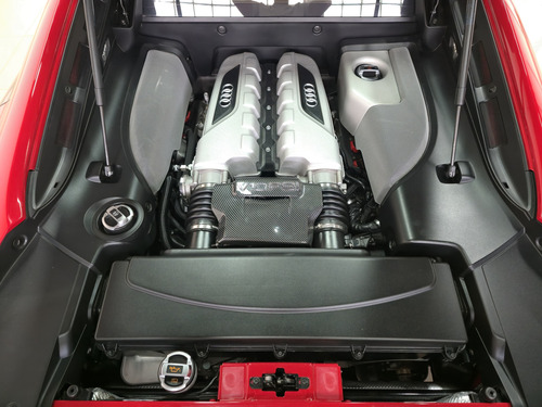 Audi R8 5.2l V10 Quattro R-tronic At