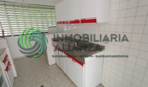 Apartamento En Arriendo En Antonia Santos. Cod A16959