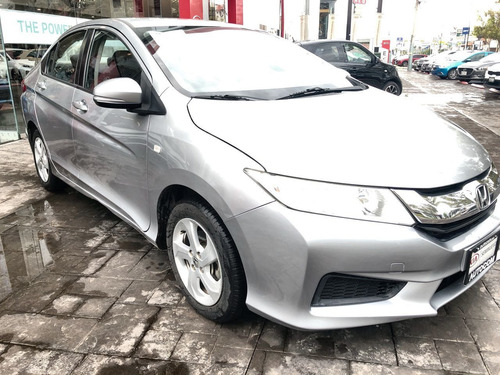 Imagen 5 de 15 de Honda City 4 Puertas