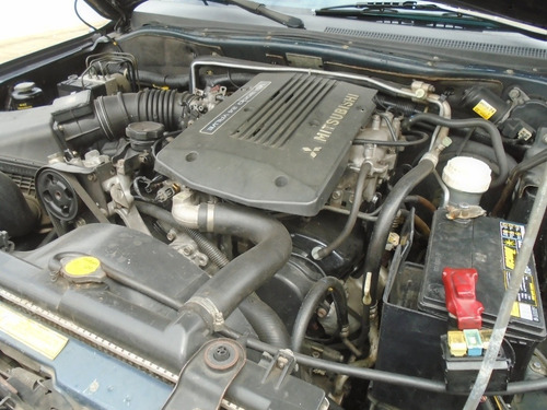 Mitsubishi Montero 4x4 - Automática