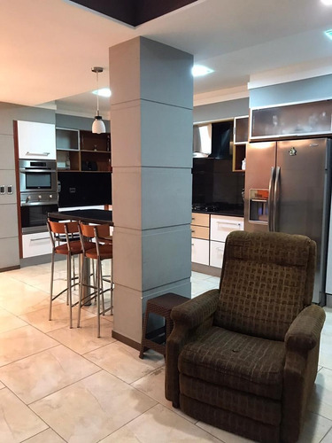 Imagen 6 de 11 de Cabrera Lopez Alquila | Town House | Con Planta Eléctrica Y Pozo De Agua Propio | Trigal Norte, Res. Monte Plata |