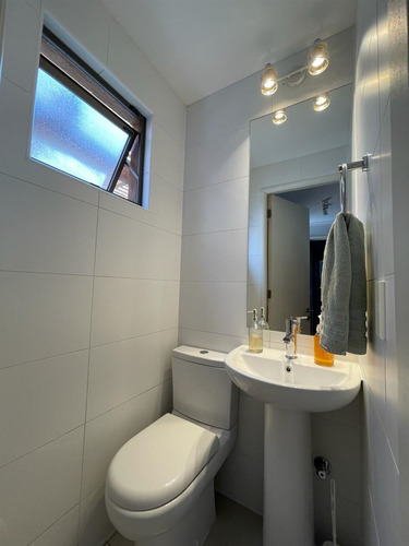 Casa En Arriendo En Lo Barnechea