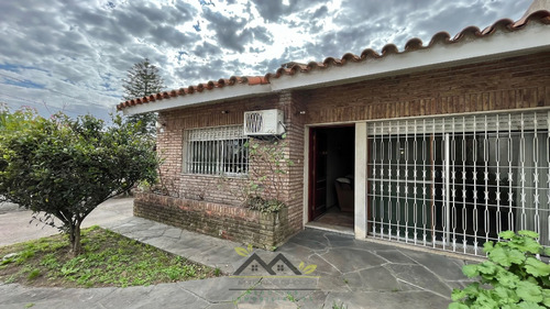 Excelente Oportunidad !!!  Cómoda Casa En Paso Molino