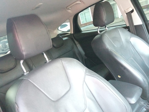Ford Focus Fastback 2.0 Titanium Flex Powershift 4p