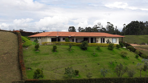 Casa Campestre En Venta En Medellín - Vía San Antonio