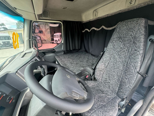 Volvo Vm 330 Bitruck 8x2 Ano 2019
