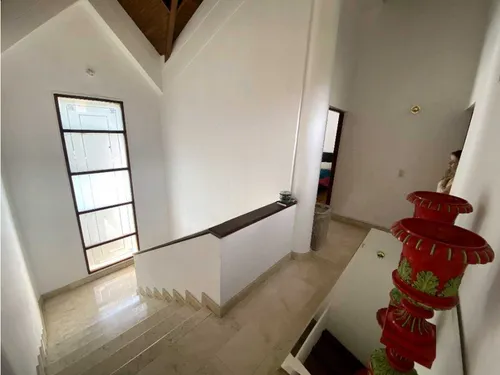 Vendemos Casa Parte Alta Del Poblado