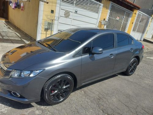 Honda Civic 1.8 Lxs Flex 4p