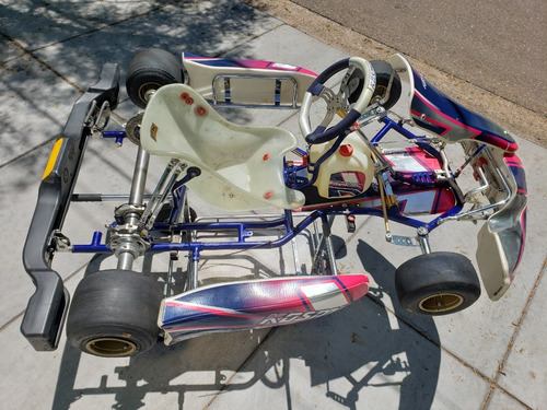 Imagen 2 de 12 de Karting Kosmic / Tony Kart Mercury S 2017