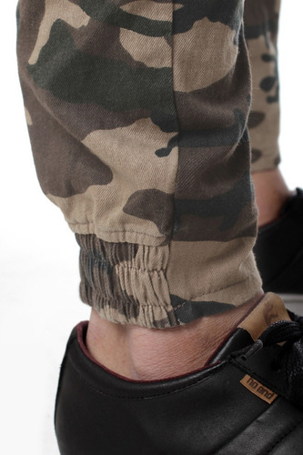 Imagen 4 de 6 de Jogger Cargo Chupin Gabardina Elastizado Hombre No End 36320