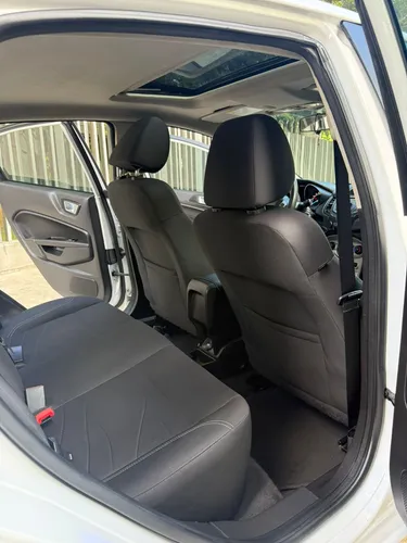 Ford Fiesta 1.6 Sportback Se Mecánica