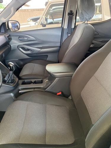 Imagen 6 de 10 de Changan Icaicene F70