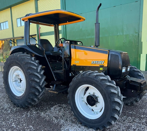 Trator Valtra 700 Ano 2002