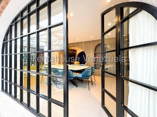 Local Comercial Multiemprendedor En Venta En Los Palos Grandes 25-23477 Cs