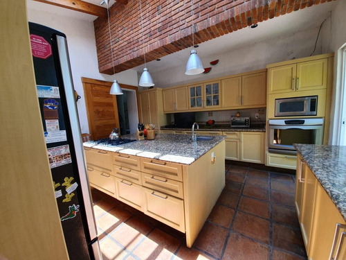 Venta Casa Las Lomas De Dimensiones Monumentales. Alberca Climatizada Y Jardín Plano Con Vistas Espectaculares Y Todos Los Servicios En Fracc Rancho San Diego Ixtapan De La Sal Edomex