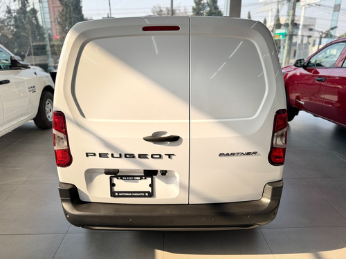 Peugeot Partner 1.2T Puretech Maxi Pack