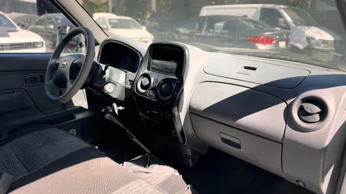 Nissan NP300 2.5 Diesel Chasis 4x2 Mt