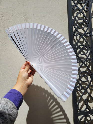 Abanico De Madera De Abedul Lisos En Colores 23cm Color Blanco Liso