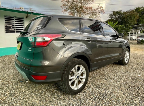 Imagen 9 de 10 de Ford Escape Se