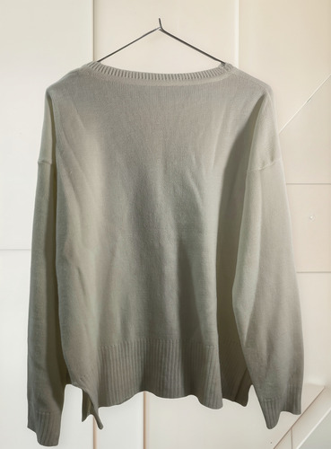 Pullover Sweater Talle M Color Hueso (Usado)