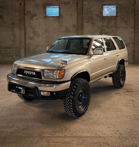 Toyota SW4 3.0 I Runner