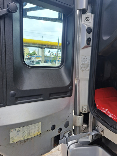 Ford Cargo 815 E Unico Dono Baixo Km Ano 10 Com Bau