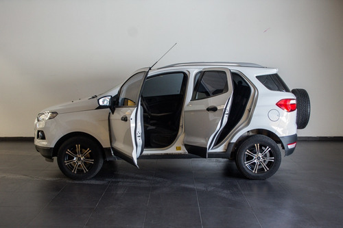 Imagen 4 de 24 de Ford Ecosport 2016 1.6 S 110cv 4x2 Aa445 Nv