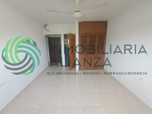 Casa En Arriendo En Pueblo Nuevo. Cod A17010