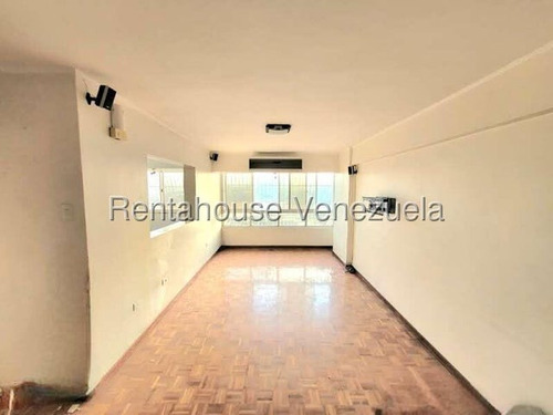 Estefani Salon Vende Apartamento Duplex En Nueva Segovia-lara-25-17768