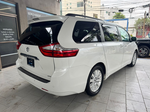 Toyota Sienna 3.5 Limited At
