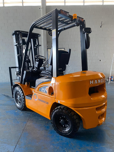 Empilhadeira Hangcha Diesel 2,5 Toneladas Triplex