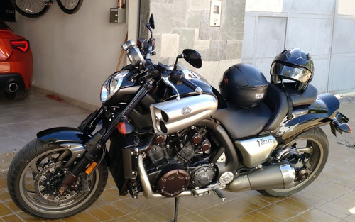 Imagen 4 de 8 de Yamaha V Max 1700 (permutaría)