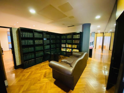 Imagen 13 de 21 de Oportunidad!! Venta Oficina: 263 M2 · 3 Cocheras Fijas · Impecable!