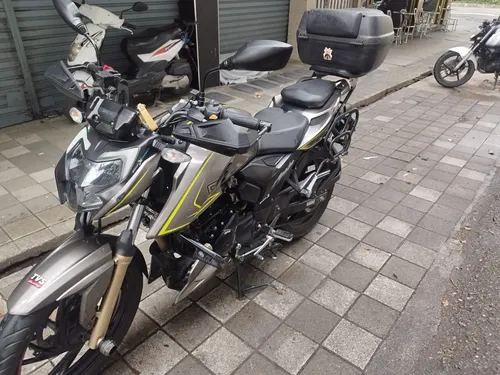 Apache 200