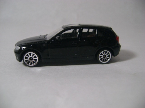 Imagen 1 de 10 de Nico Bmw Serie 1 Negro A-244 Majorette Escala 1/58 (mjr 18)