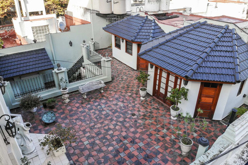 Imagen 4 de 30 de Impecable Casa De 6 Ambientes Con Cochera !!!