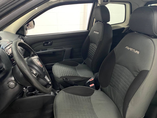 Fiat Strada 1.8 MPI ADVENTURE CD 16V FLEX 3P MANUAL