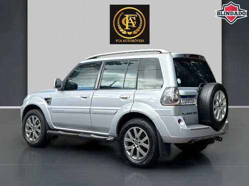 Mitsubishi Pajero TR4 2.0 4X2 16V 140CV FLEX 4P AUTOMÁTICO