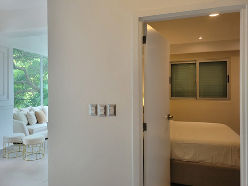 Foxpiantini.com - A326 | Alquiler De Apartamento Moderno En Piantini | Ubicación Premium Y Confort Garantizado