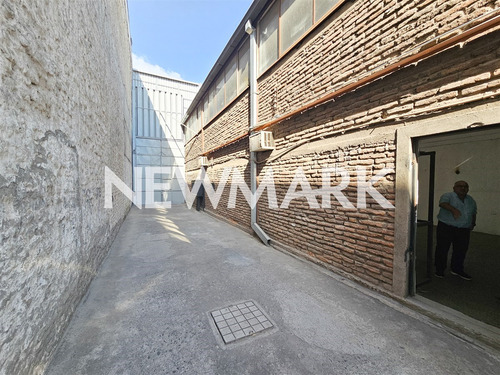 Arriendo Bodega Excelente Ubicación 220m2 Recoleta
