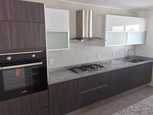 Imagen 3 de 14 de Se Vende Preciosa Residencia En Zibatá, 4 Recamaras, Una En